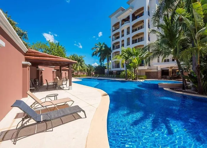 Tropical Luxury 2bdr - Pool View - At The