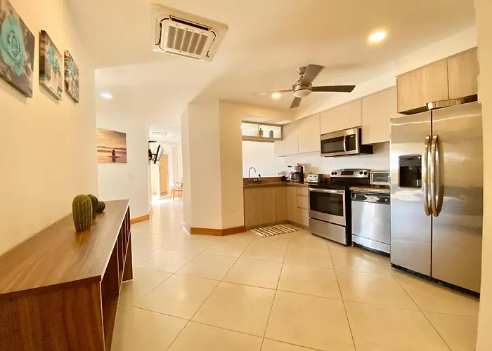 Apartment Tropical Luxury 2bdr - Pool View - At The