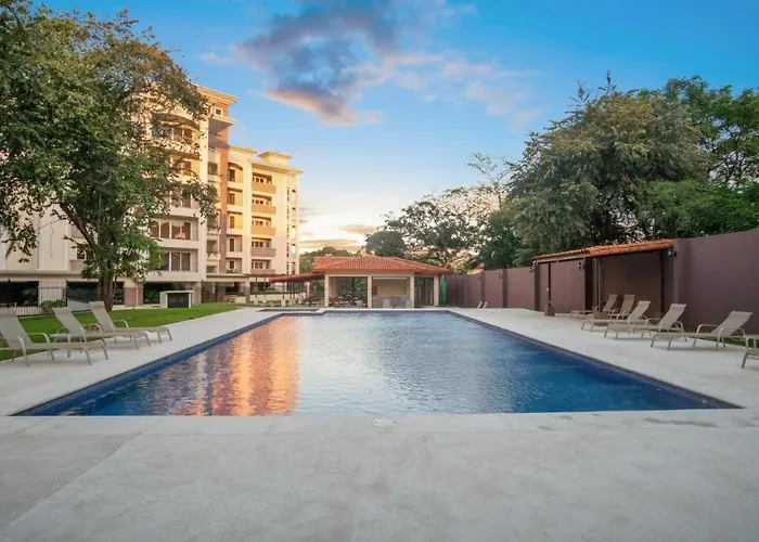 Apartment Tropical Luxury 2bdr - Pool View - At The Tamarindo